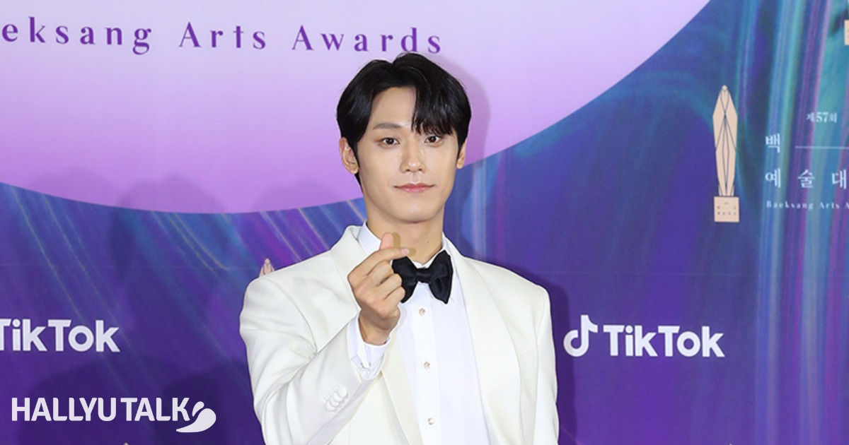 hallyutalk's tweet photo. Dear Oppa: A fan from India thanks Lee Do Hyun for his work in ‘Youth Of May’

#DearOppa #LeeDoHyun #YouthOfMay #hallyutalk #hallyutalkofficial

https://t.co/6SgBlGFECz https://t.co/2byI5UL3Bl