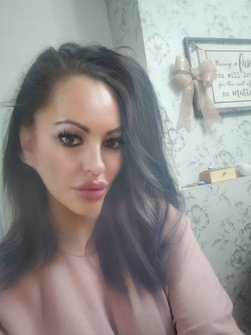 Morning guys 😘 https://t.co/nlXlqDbuh7