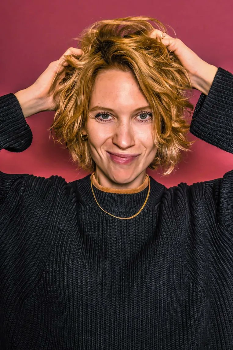Humo's tweet photo. Humo vroeg de stem van #GenerationM, @DorianneAussems, naar haar 7 Hoofdzonden: ‘Het stoort me dat er naast de klassieke, monogame relatie zo weinig plaats is’ https://t.co/EYeNJDB1Zi https://t.co/ptTvOr1SMG