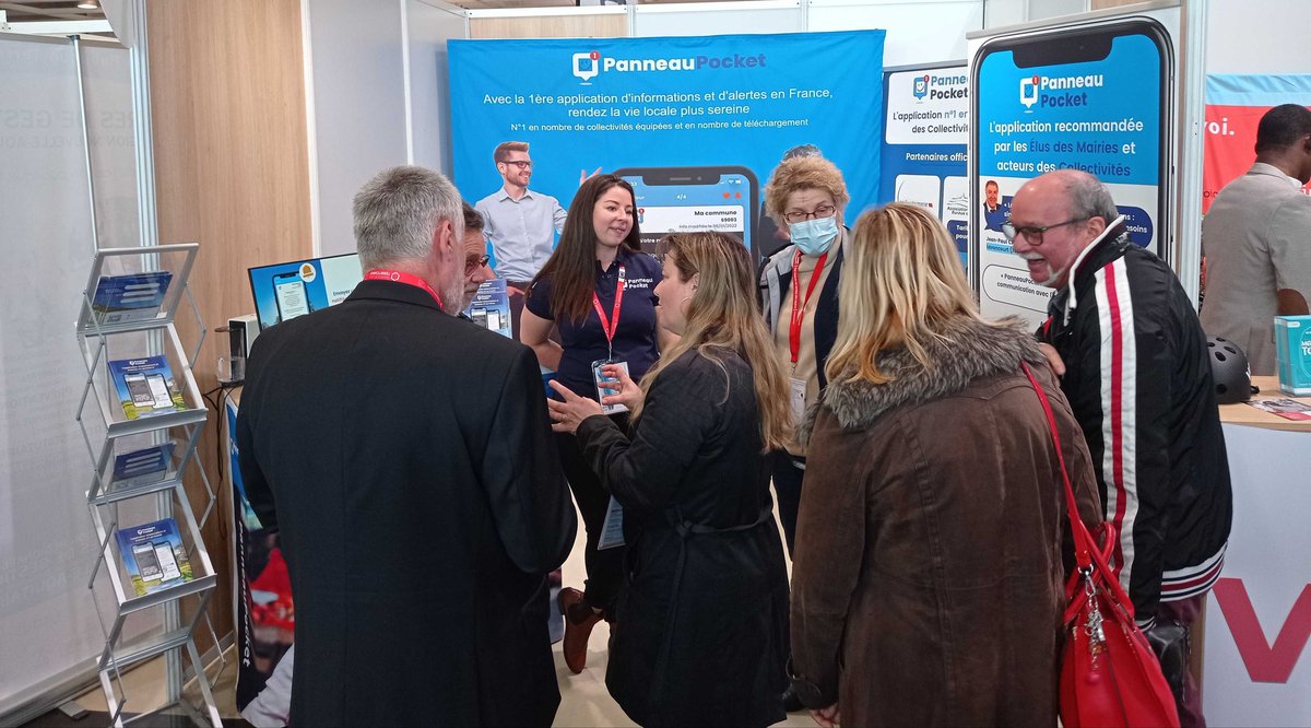 PanneauPocket's tweet photo. Vous souhaitez rencontrer l'équipe PanneauPocket ?
Rendez-vous aujourd'hui à l'URBEST de Metz (stand B54) et au SELAQ de Bordeaux (stand 40). On vous attend nombreux, à tout à l'heure 👋 https://t.co/v6wT2nuSQJ