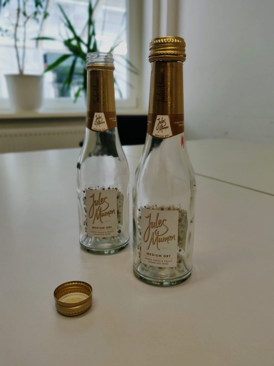 YegiZare's tweet photo. Finally it's my turn to say that yesterday I submitted my thesis 🥳 https://t.co/WwIpXd5C5k