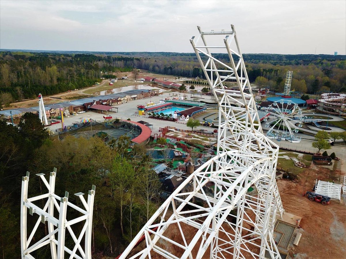 BuckeyeCoaster's tweet image. Construction Update (3/30/22) 🚧 - Fun Spot America Atlanta! 

ArieForce One is looking amazing! Check these photos out provided by the park! #ArieForceOne #funspotamerica #FunSpotAtlanta #RMC 

📸: @FunSpotAtlanta / @FunSpotAmerica