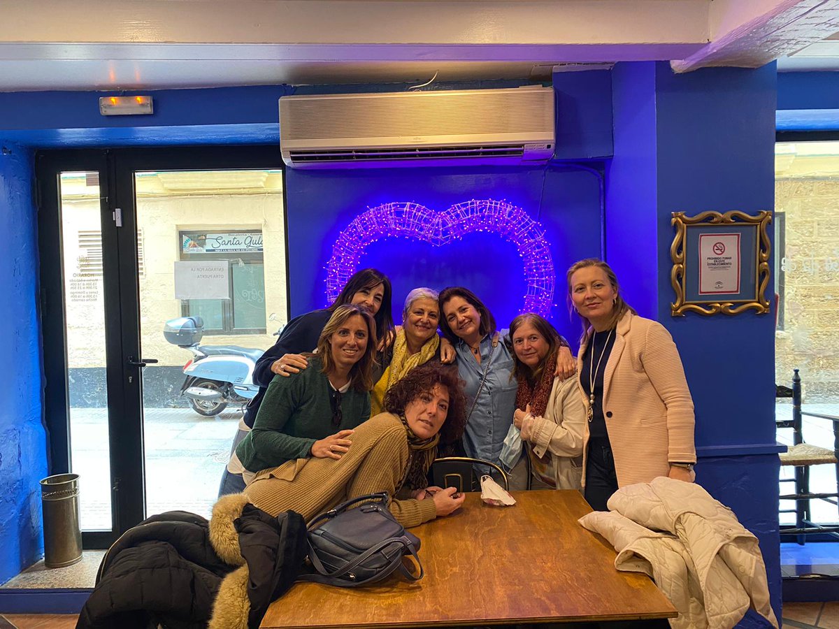 clubadeba's tweet photo. Agradecidos siempre con esta afición que nunca nos abandona allá donde vamos.
¡Es una suerte teneros! 🍀
¡¡A seguir trabajando en este #CADEBAJF2022!!
#ClubAdeba #Baloncestofemenino https://t.co/FBNWjZwzxE