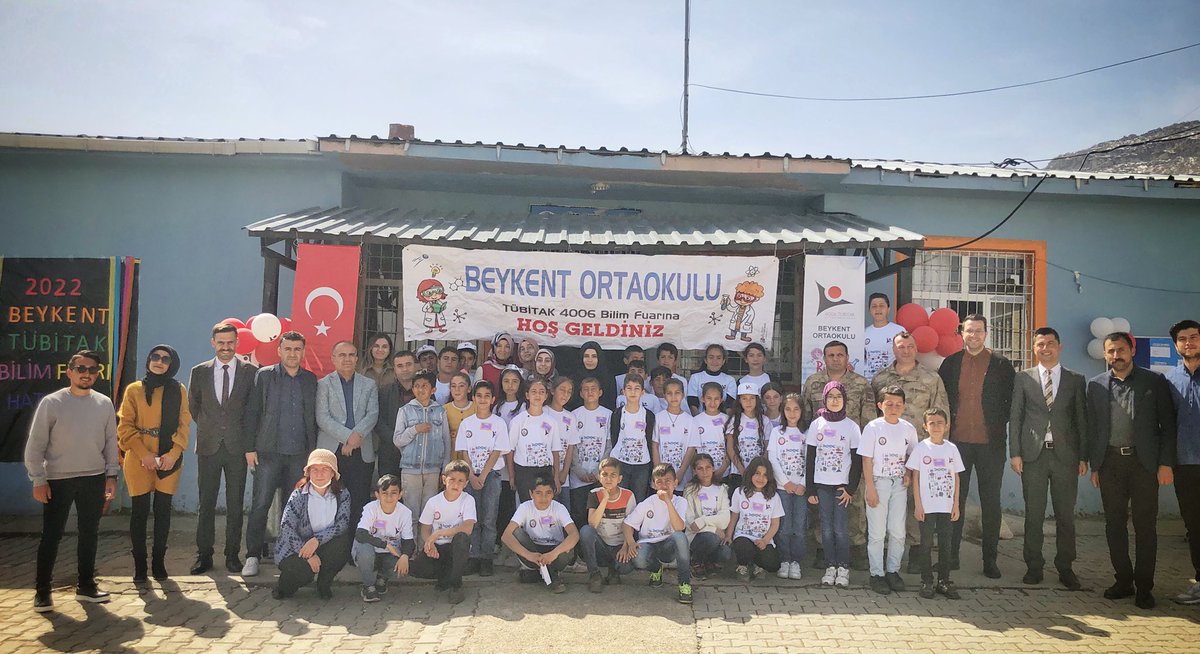 TÜBİTAK 4006 Programı kapsamında Kurtalan Beykent Ortaokulu Bilim Fuarı gerçekleştirildi. 

Emeği geçen; yürütücü, öğretmen ve öğrencileri tebrik ederiz. 

<a href="/tcmeb/">Millî Eğitim Bakanlığı</a> <a href="/mem_siirt/">Siirt İl Millî Eğitim Müdürlüğü</a> <a href="/dnzdp1979/">Deniz Edip</a> <a href="/OrhanDan6/">Orhan Danış</a> @beykentilkorta1 <a href="/KurtalanMem/">Kurtalan İlçe Milli Eğitim Müdürlüğü</a>