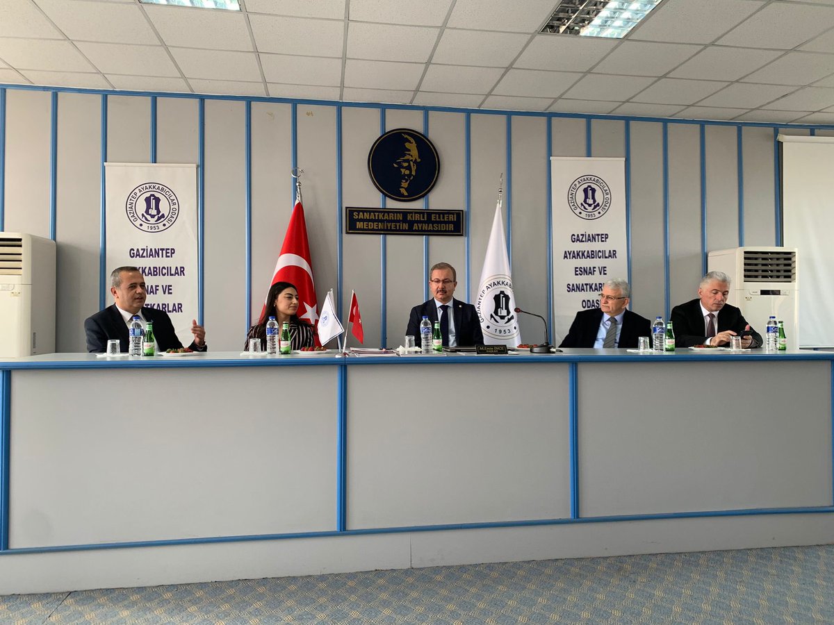 gazianteptedeva's tweet photo. Genel Merkez Yönetim Kurulu Üyelerimizle birlikte Gaziantep Ayakkabıcılar Esnaf ve Sanatkarlar Odası Başkanı Mehmet Emin İnce’yi ziyaret ediyoruz. https://t.co/4QZKBzDCZX