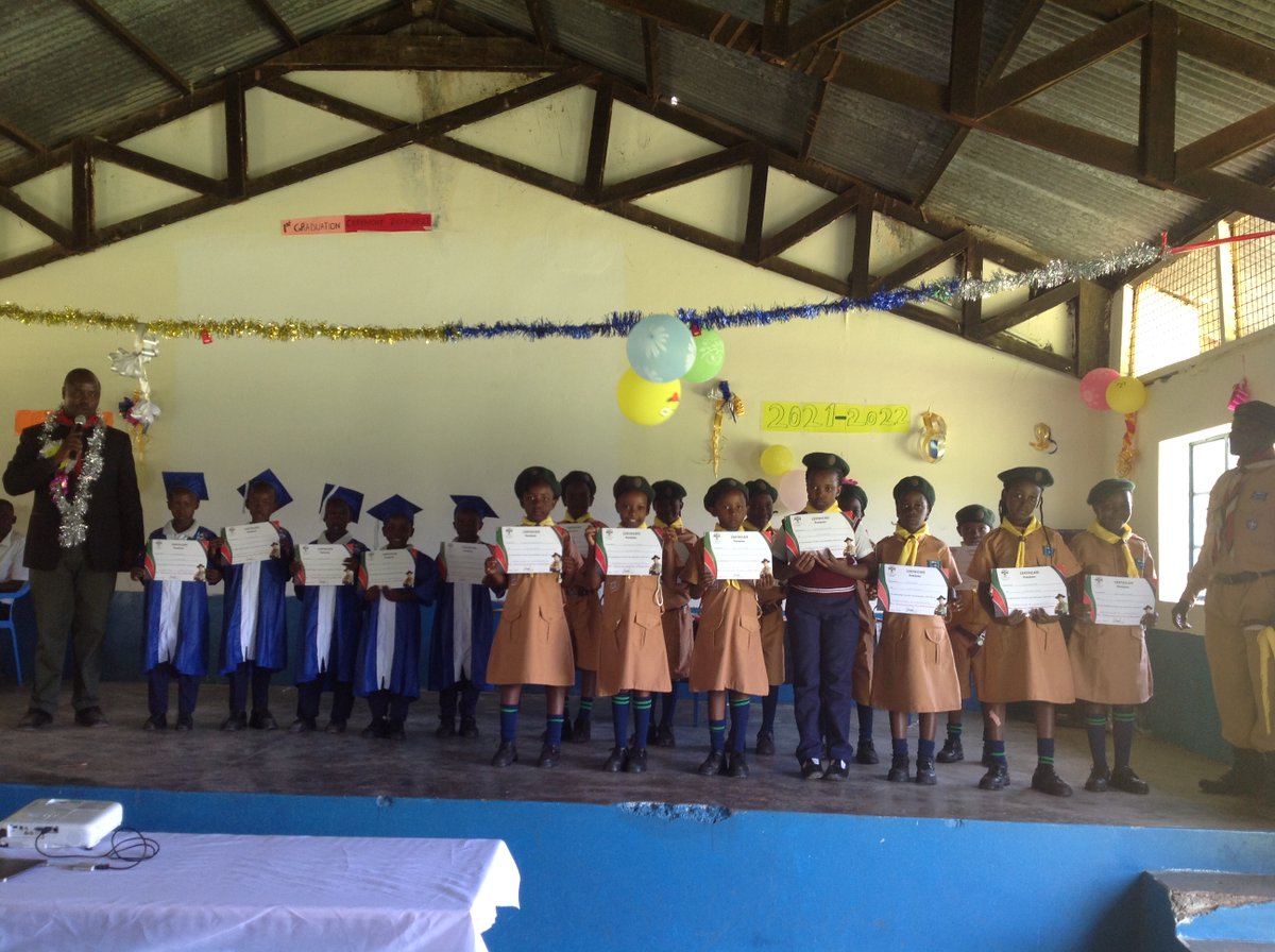 LaSalleFnd's tweet image. #Graduationtime
Our students have successfully completed the first year of the newest school in the Lasallian family, La Salle School-Homabay, in Kenya
@LasalleLwanga