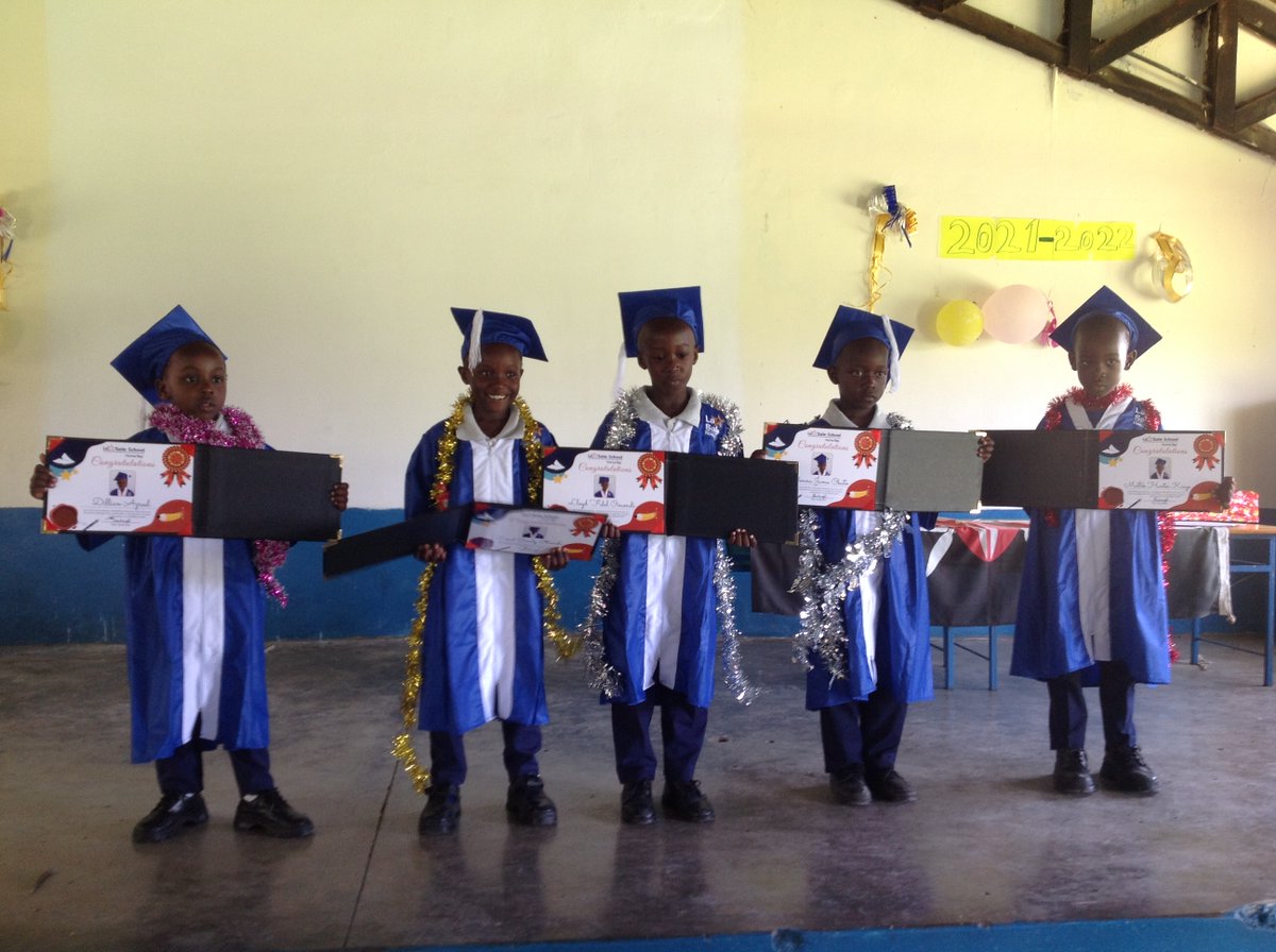 LaSalleFnd's tweet image. #Graduationtime
Our students have successfully completed the first year of the newest school in the Lasallian family, La Salle School-Homabay, in Kenya
@LasalleLwanga