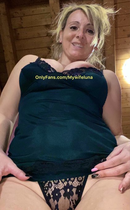 E #giovedignocca sia 🥔 buongiorno a tutti💋🥰 oggi ☔️ https://t.co/lPHxExCbu6<a href="/tag/giovedignocca"class="tags">#giovedignocca</a>