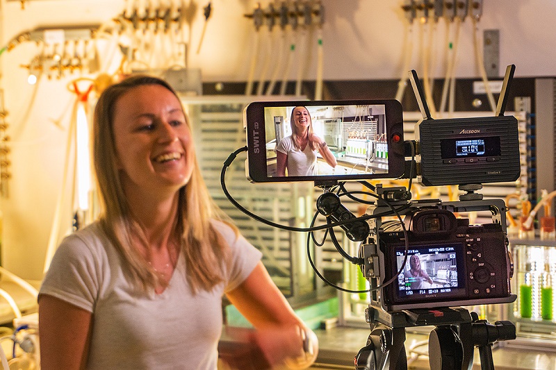 AlgatechTrebon's tweet image. Movie Shooting in #Algatech Centre (IMIC) as a part of very interesting collaboration among architects, designers, biologists and algologists. Project called „Biotopia“ tries to implement  #microalgae cultivation into interior design.