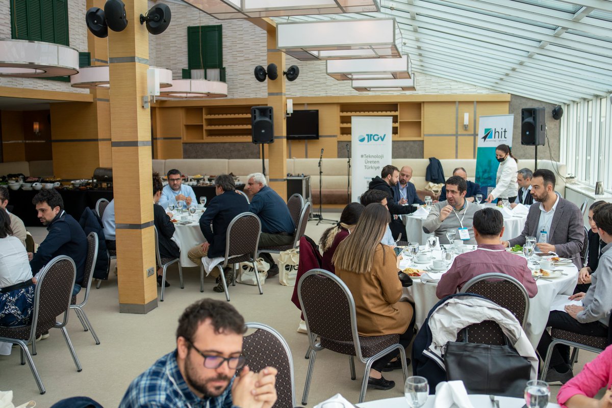 Hit programı kapsamında bugün Founders' Brunch'tayız.🎯 
Portföy girişimlerimizle 2022’de ilk kez bir araya gelmenin heyecanını yaşıyoruz. Bu buluşma ile Hit programı çerçevesinde oluşan bilgi birikimini komüniteye yaymayı ve karşılıklı öğrenme sürecini hızlandırmayı amaçlıyoruz.