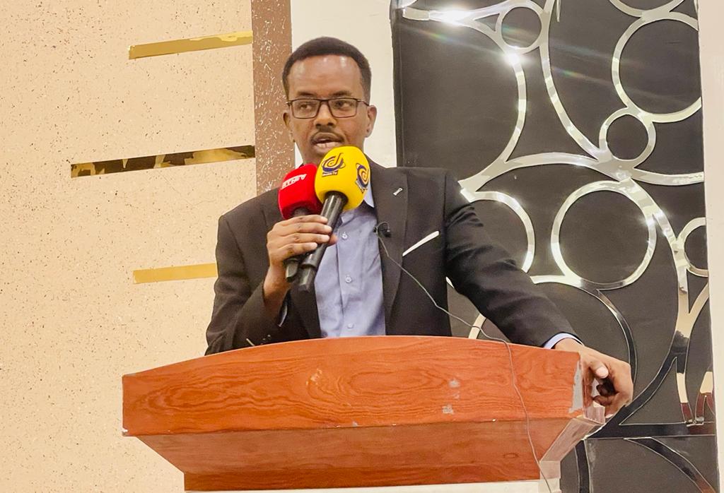 Dr. Mowlid ducale , Director of Dr. Hawa Abdi Hospital has pointed the importance of building the skills of youth and appreciated SOS and Almas team