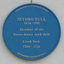 OxTweets's tweet photo. "@WallingfordMus" We are a day late for #JethroTull's birthday! Born on 30th March 1674 the English agricultural pioneer perfected a horse-drawn seed drill & a horse-drawn hoe & helped #BritishAgriculturalRevolution. Tull's #BluePlaque is in #Crowmarsh … https://t.co/fjm0ngIvQq