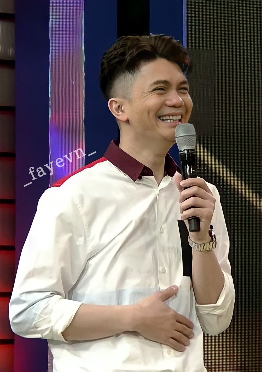 fayevn_55555's tweet photo. CUTE:) @VhongX44
#ShowtimeHotStuff
#vhongnavarro https://t.co/DN2OW1Bxje