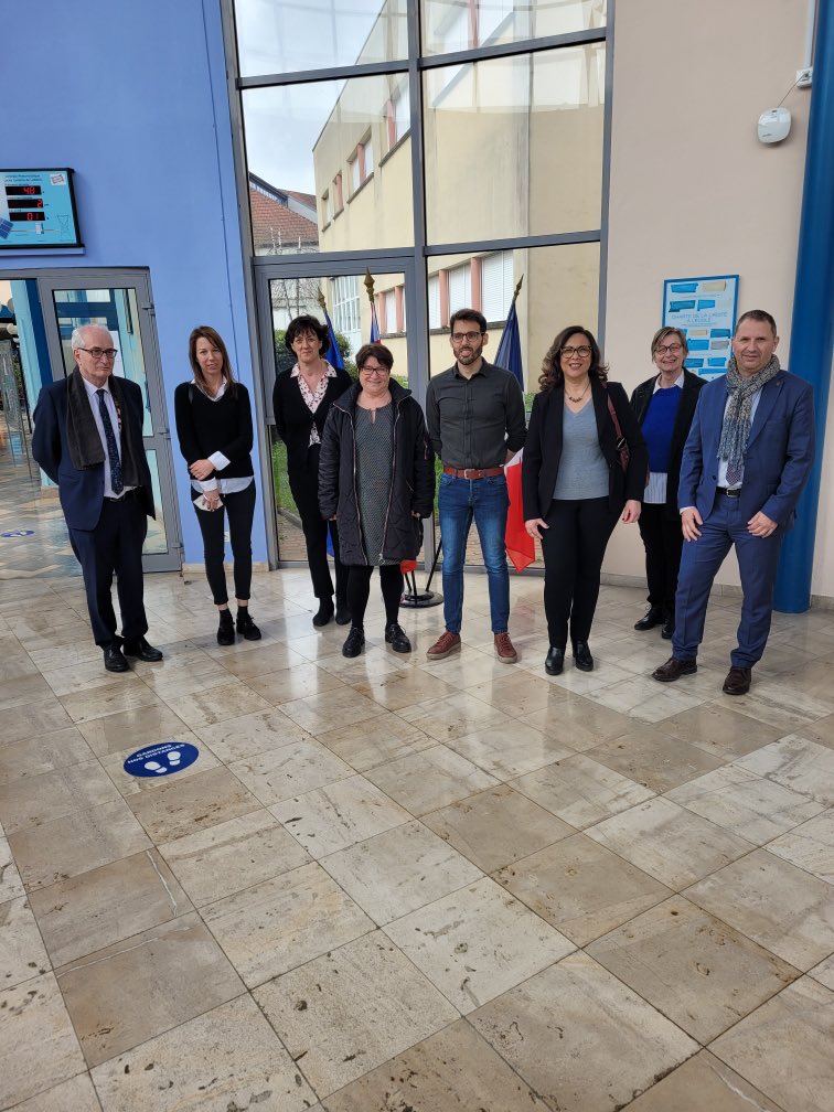 LonchamptGilles's tweet photo. Accueil de la délégation italienne Fondazione ITS Biotecnologie Piemonte dans le cadre de notre partenariat avec le @cmq_msi .Projets, mobilité étudiante, stages en entreprise, visite de notre pôle BTS biotechnologies.
@drareicbfc @RA_BFC @NathalieAlber15 @MenissierLil https://t.co/PIRX5GXPuL