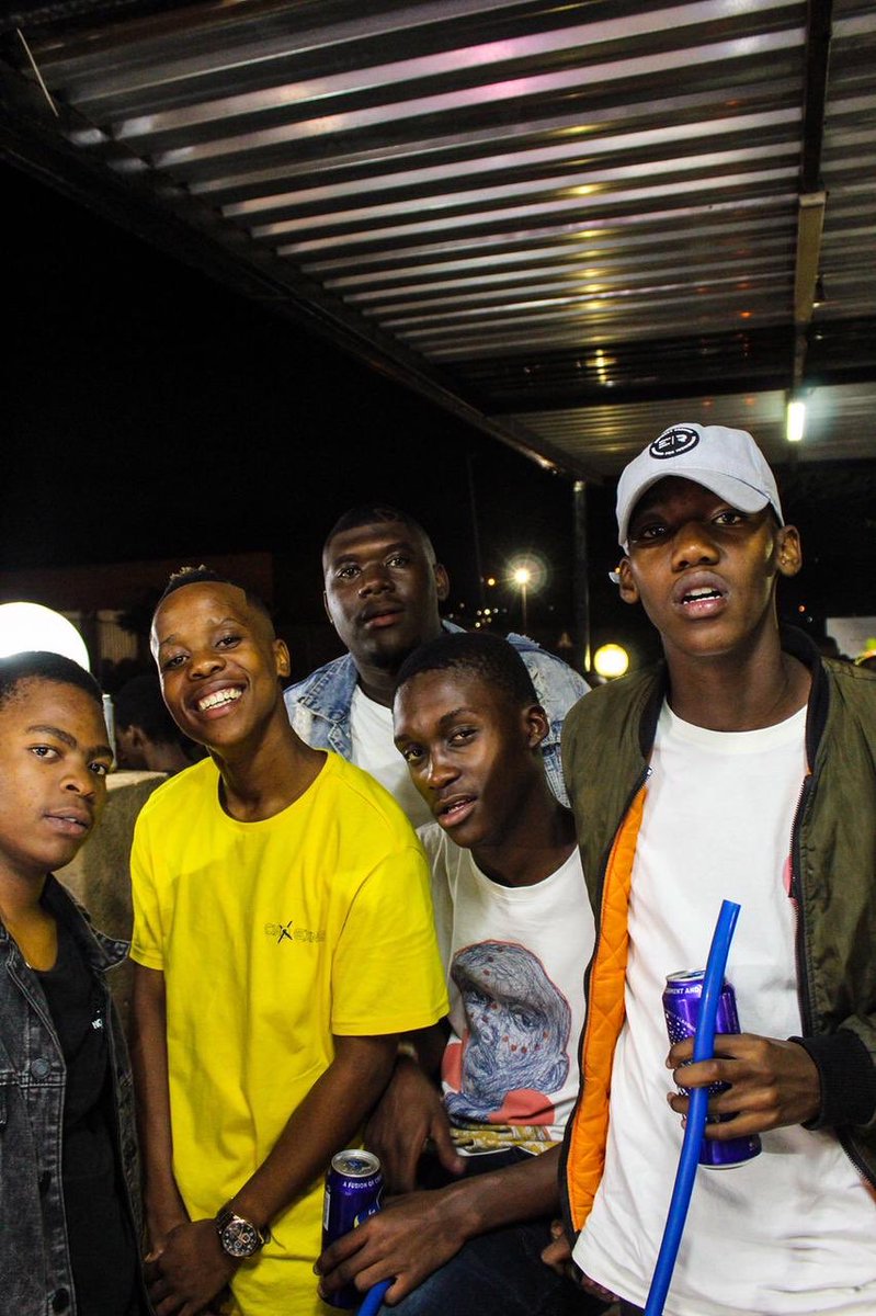 captured_ent's tweet photo. STRIKE A POSE📷

#TCT🦅🦅 https://t.co/cuB3jYIFFQ