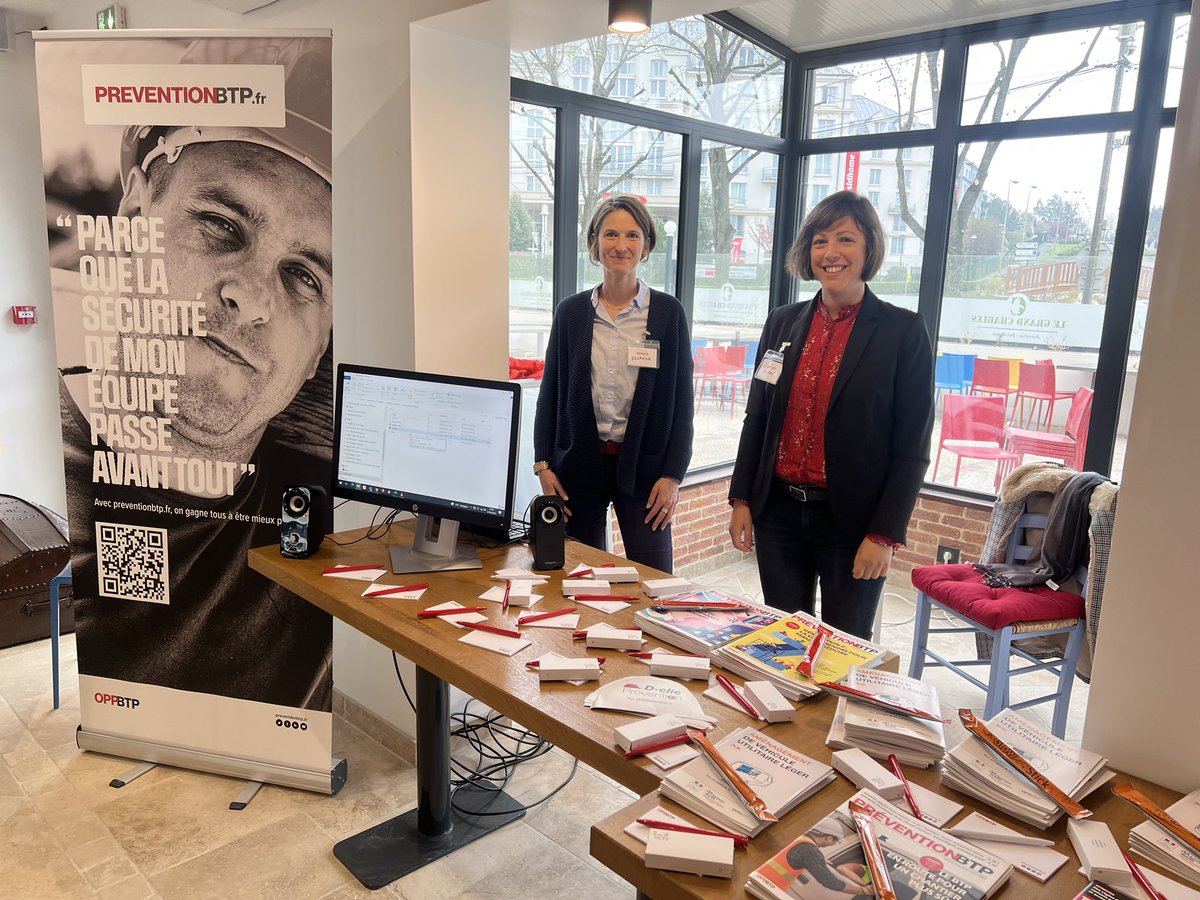 FFB95's tweet photo. Et voilà nous y sommes ! Journée #securite avec @preventionbtp #nashtec @IVECO @ff_bat_idf @FFBatiment .
#securite #prevention #chargement @CCI_95 @Artisans95 @CPME95 https://t.co/BATtPhrpGz