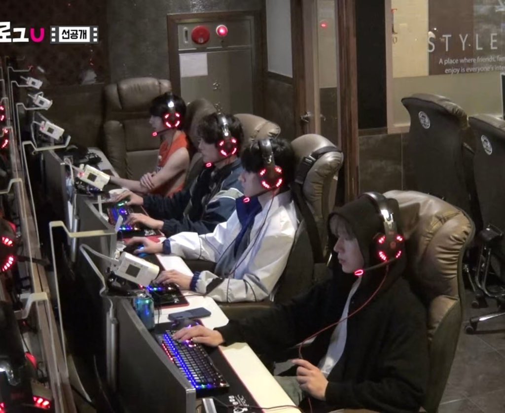 monstaxthirstyy's tweet photo. GET WELL SOON TO MY GAMER BOYS 😭😭😭 https://t.co/OZifDRhhDe