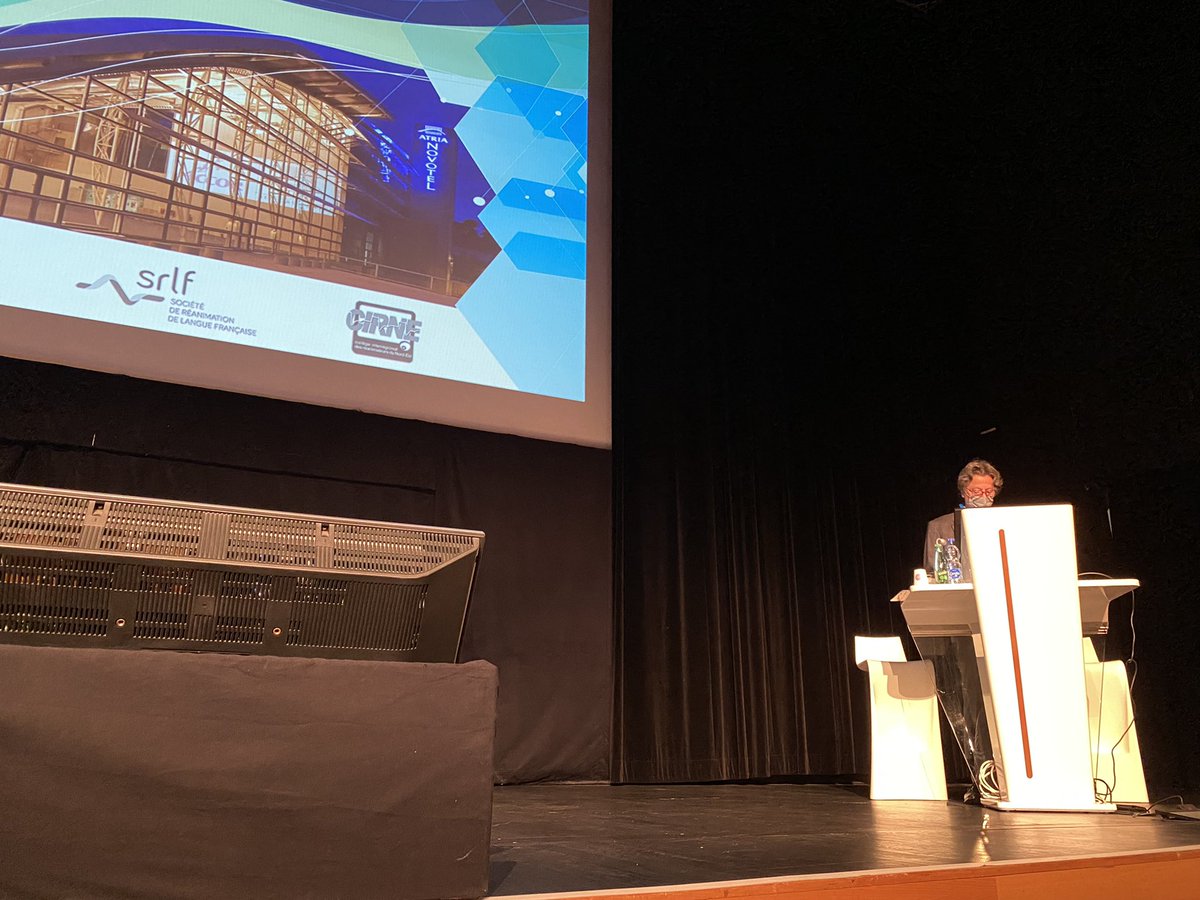 AbdoKhoury00's tweet photo. @Congres_CREUF qui débute avec une table ronde retex de la gestion des lits de soins critiques sur @bfc_region et propositions futures avec @arsbfc @CHUdeBesancon @hnfc_fr @CHUDijon @BelfortOfficiel Cédric Duboudin Gilles BLasco JP Quenot Berangere Vivet https://t.co/3zWpUqJLnA