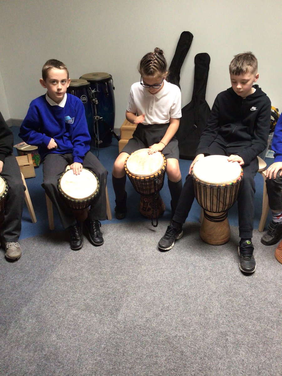 OABroadoak's tweet photo. The children in 5MH have been creating 3 different types of tones on the African drums in #music Base tone, open tone and slap tone #Y5 #SelfControlled https://t.co/EUuWNZfTYB