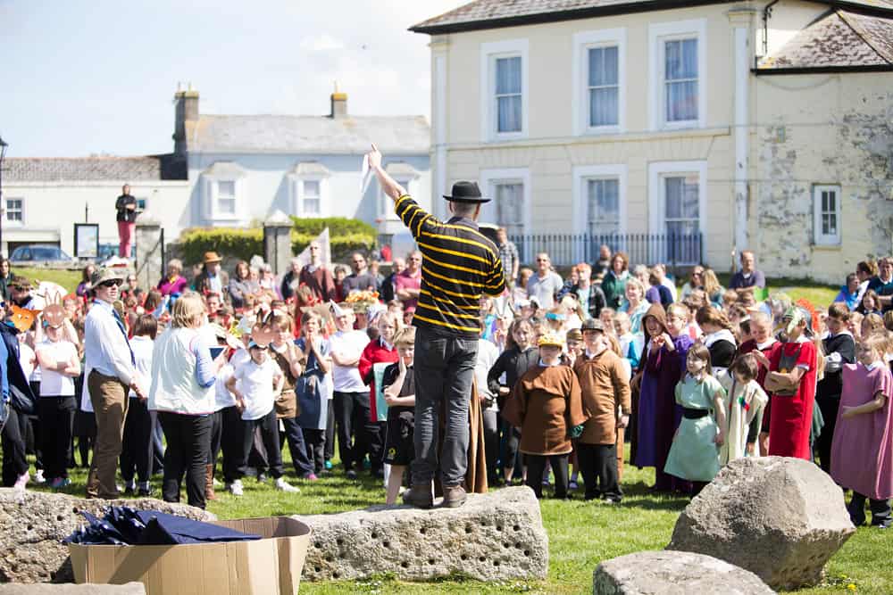 GoldenTreeUK's tweet image. Nowodhow splann / Splendid news 🎉Today we&apos;re feeling grateful, that we get to continue making great things happen and doing &apos;stuff that moves people&apos; - Meurastahwi / Many thanks to the #CultureRecoveryFund @ace_national @DCMS  @hmtreasury We are #HereForCulture