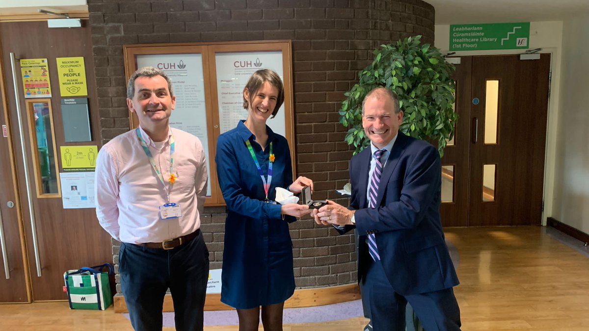 CanResUCC's tweet photo. Prof @RoisinMConnolly was delighted to chair yesterday's #GrandRounds for @ChrisSweens1's excellent talk on #prostatecancer @CUH_Cork.
@CancerTrialCork @Seamusoreilly18 @cancertrials_ie @DanaFarber @UCCMedHealth @IrishCancerSoc #clinicaltrials #UCCCancerTrialsGroup https://t.co/zWS6I2u6QW