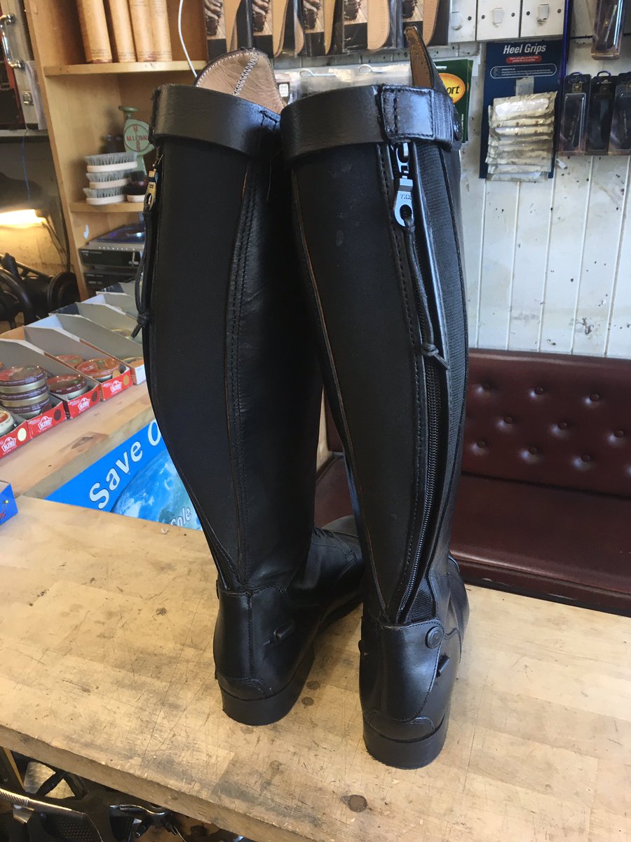 cobbler966's tweet photo. New boots getting a 3in insert to accommodate large calf’s 😊 https://t.co/jmH2uGz8ja
