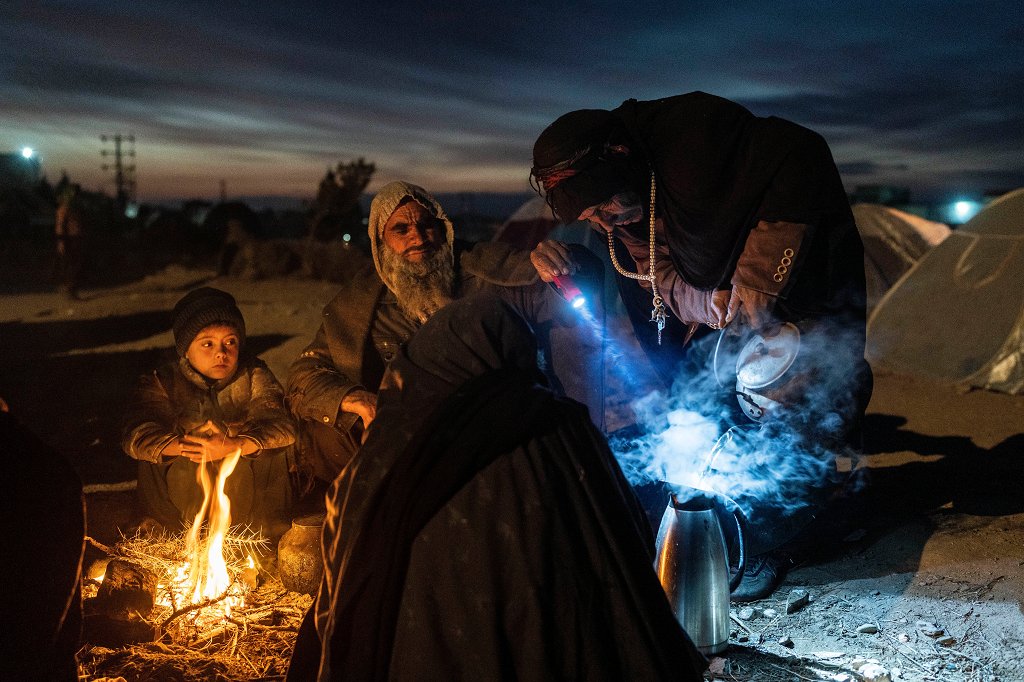 AJEnglish's tweet photo. In Afghanistan, ‘people selling babies, young girls to survive’ due to dire economic situation https://t.co/Fe5WGW5AmF https://t.co/x9WTM1JGvu