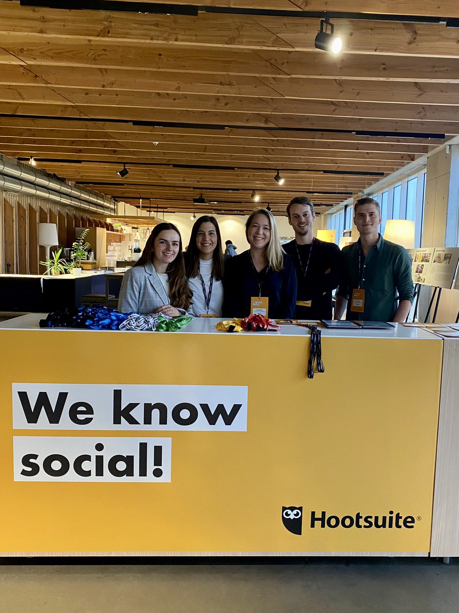 DominiquesView's tweet photo. Weโre here and weโre ready for our first @hootsuite event in Belgium! ๐คฉ #WeKnowSocial https://t.co/ijiPLvqI05