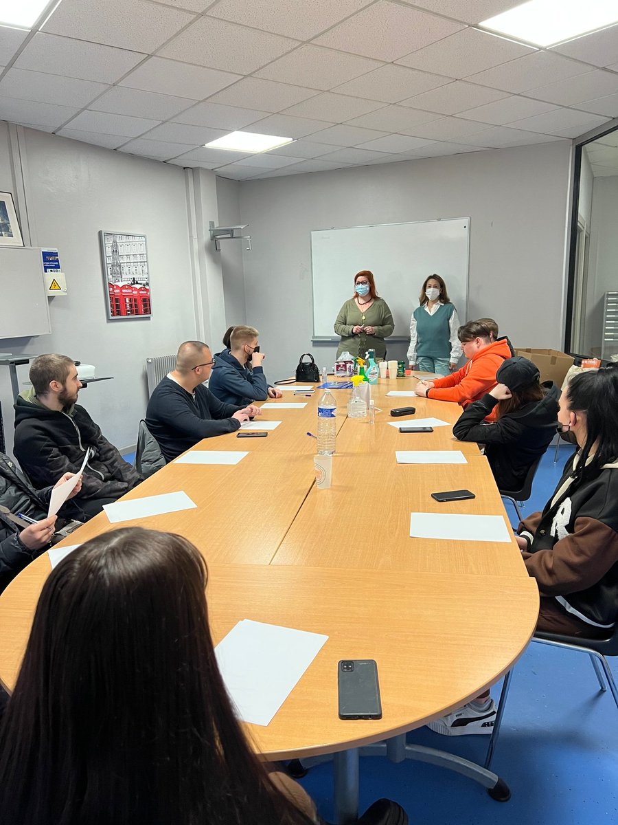 MissionLocaleWL's tweet photo. Mardi 29 mars 2022 a eu lieu une journée dédiée à l'alternance en partenariat avec l'organisme de formation @cepreco qui est venu présenter son offre de formation.
Plusieurs jeunes ont pu postuler et on été mis en relation avec des entreprises du secteur.😁💯 https://t.co/bfpMxHwqv2