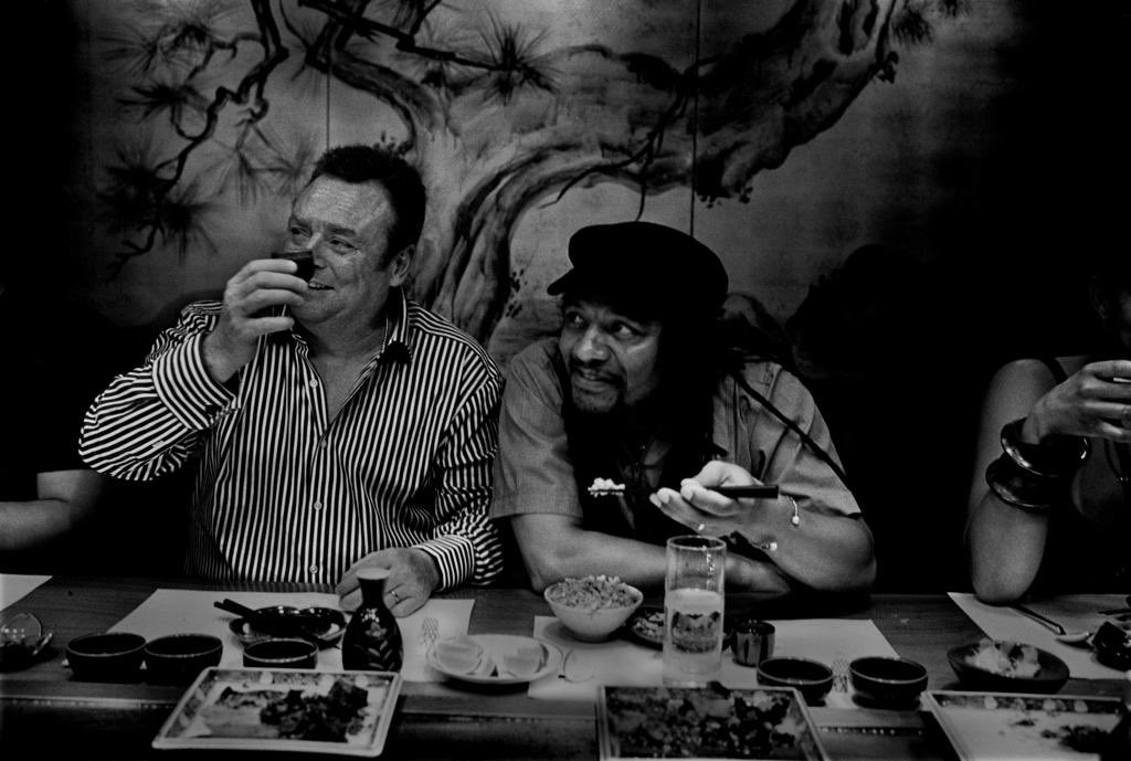UB40OFFICIAL's tweet photo. A great throwback of the late BT with Maxi Priest on a day off whilst on tour in Australia, back in 2008!
@btub40 @MaxiPriest
Big Love
UB40
#australia #tour #ub40 #maxipriest #briantravers #ripbriantravers https://t.co/1kBdtG2ew3