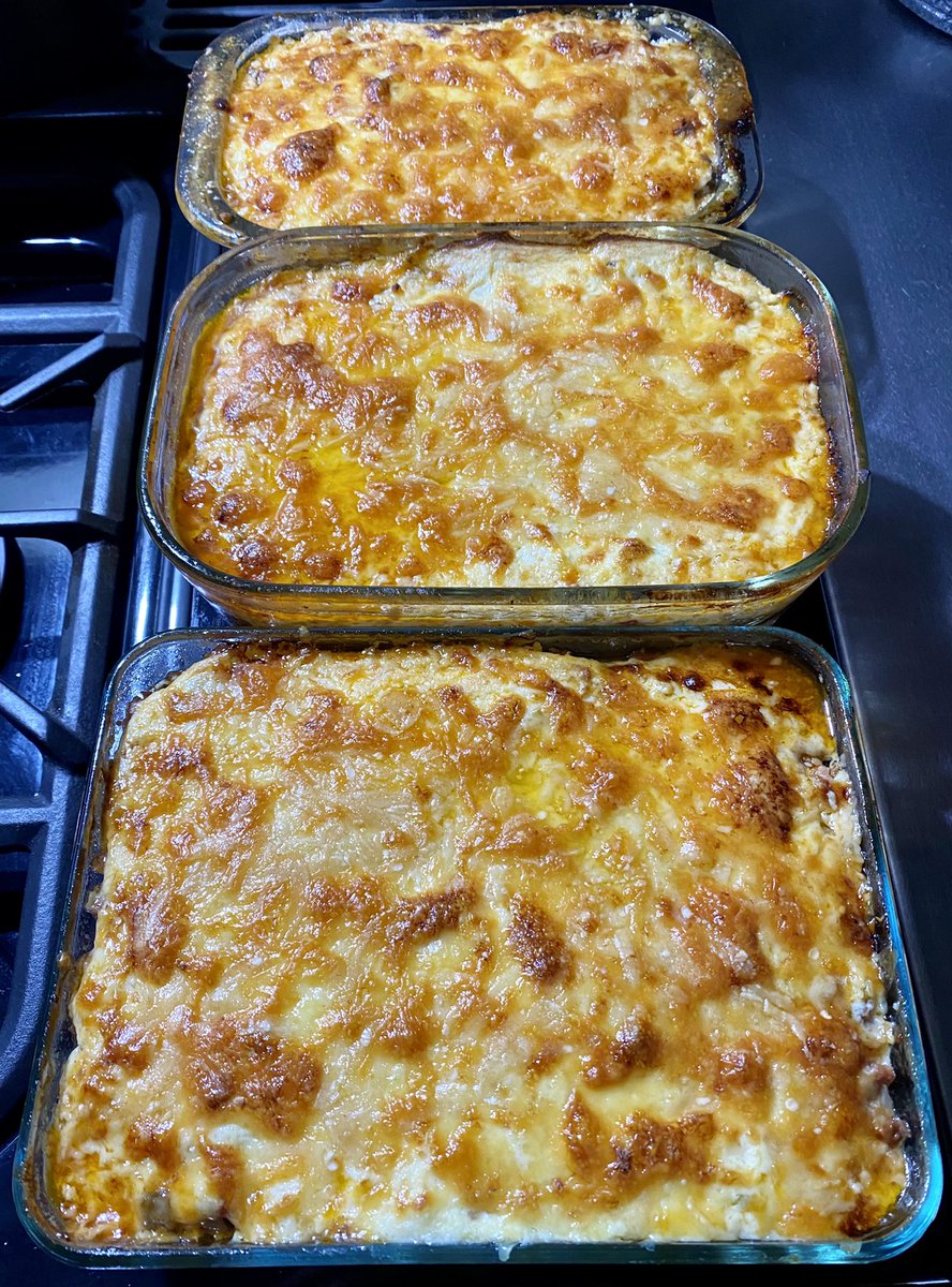 I divided gluten free sweet potato lasagne from #SallyWise #TheComfortBake into “freezer” portions - a meal in one for a wintry night #homegrown lamb, tomatoes, garlic & onions