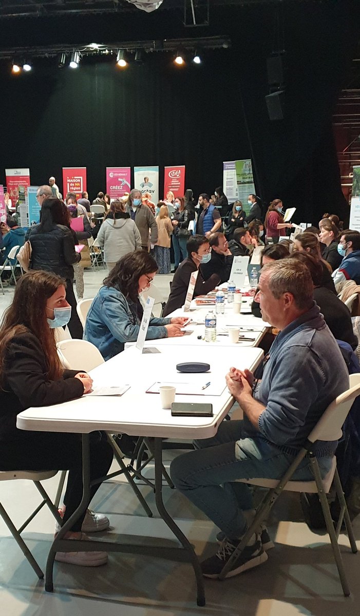 NielMaga's tweet photo. C'est parti pour la 5ème édition de "Orb Job" ! Salon organisé par @Poleemploi_oc #beziers, en partenariat avec @GrandOrb, et le Club des ambassadeurs Grand Orb : 34 entreprises présentes, 100 postes à pourvoir dans tous les secteurs d'activités ! https://t.co/m0WpUdCrw0 https://t.co/QXKDEQ2GRq
