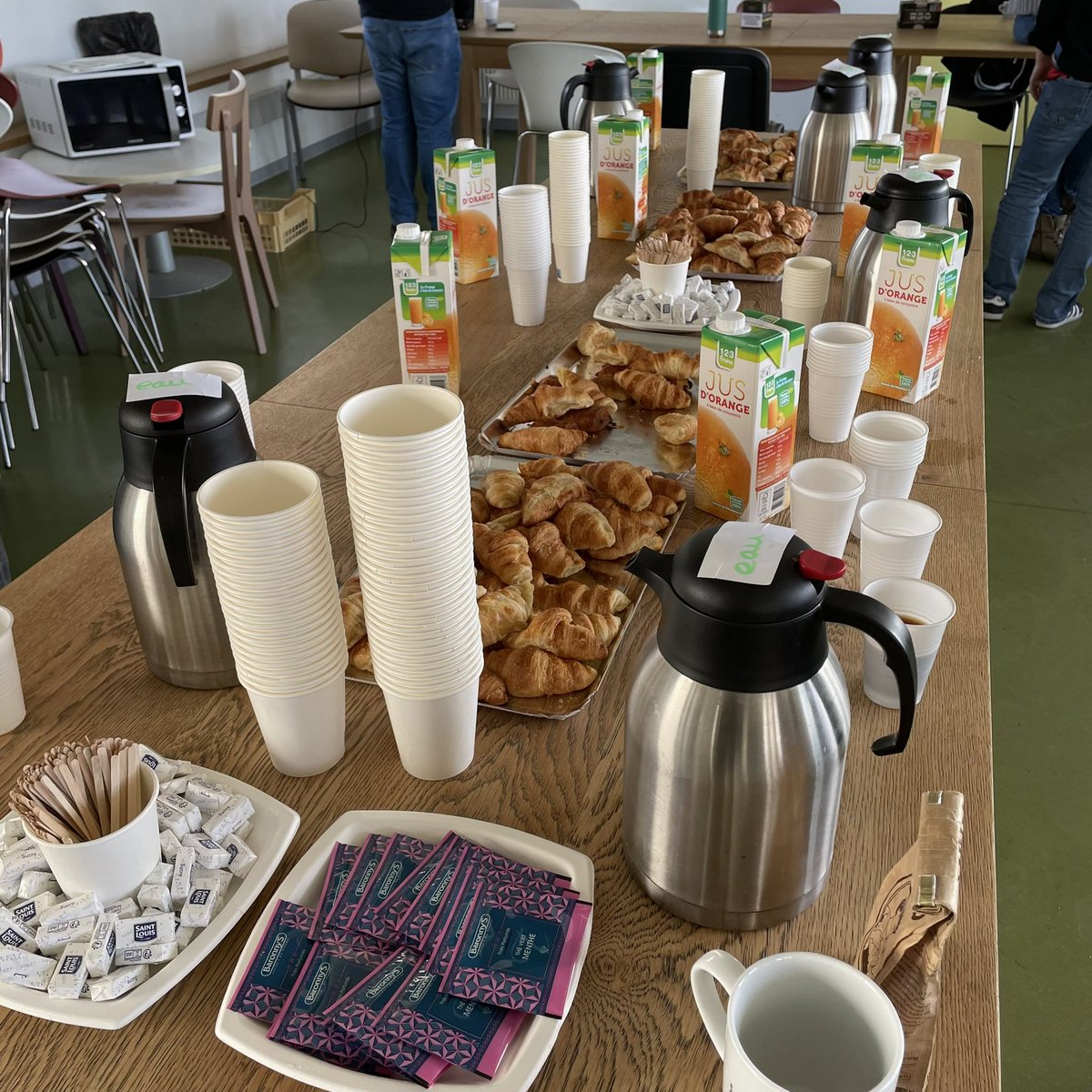 When the informatic team found a way to spread the word during their meetings #SoPampered #INTlife #TeamsCohesion