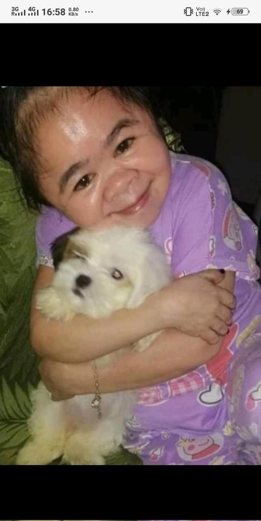 Wag kang humanap ng kaibigang makaka-intindi sayo, hanapin mo ang kaibigang hindi ka maiintindihan pero HINDI KA RIN IIWAN.

MAHAL'S 7th MonthsInHeaven