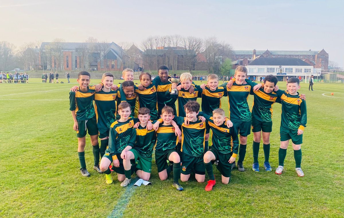 Canon Slade PE & Sport tweet media