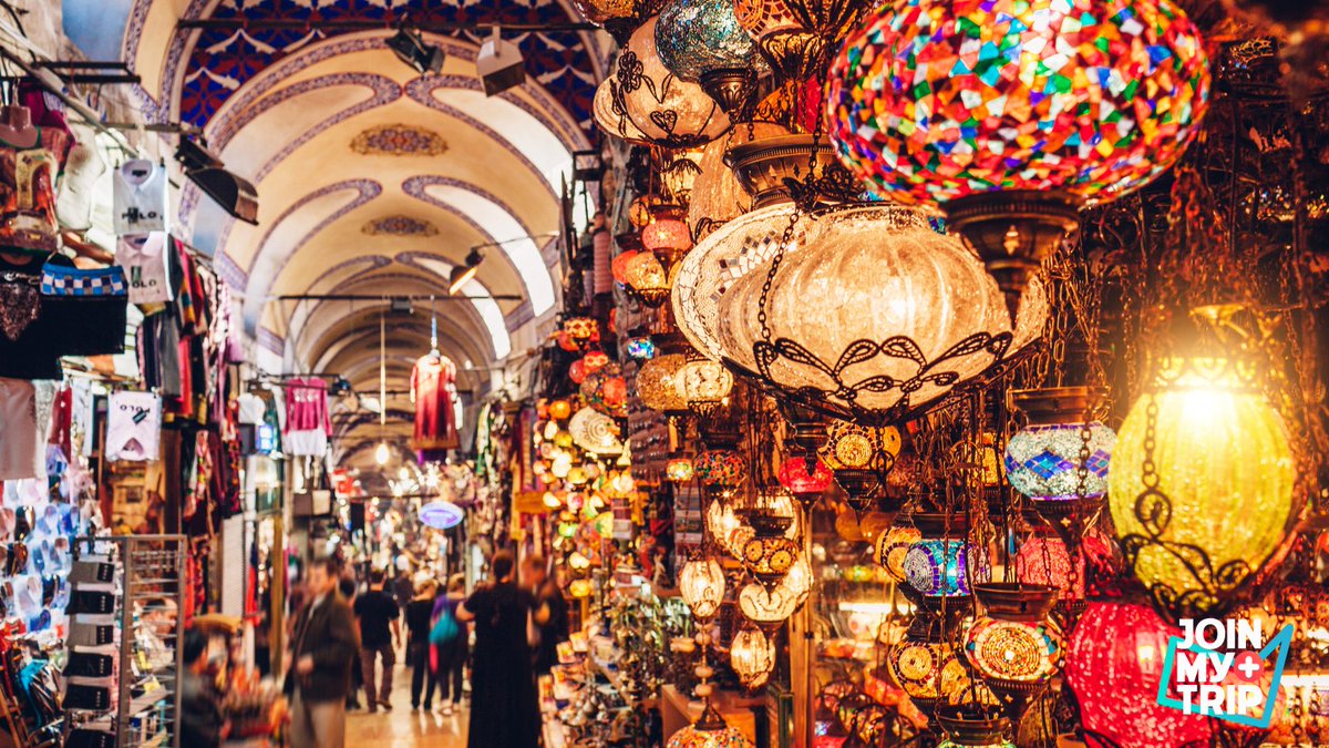 joinmytrip's tweet photo. The majestic lanterns🏮 hanging in the Turkish🇹🇷 bazars😍 You can find lots of goods in one location😁
#thursdayvibes #ThursdayThought #Turkey https://t.co/anCTv0AX3X