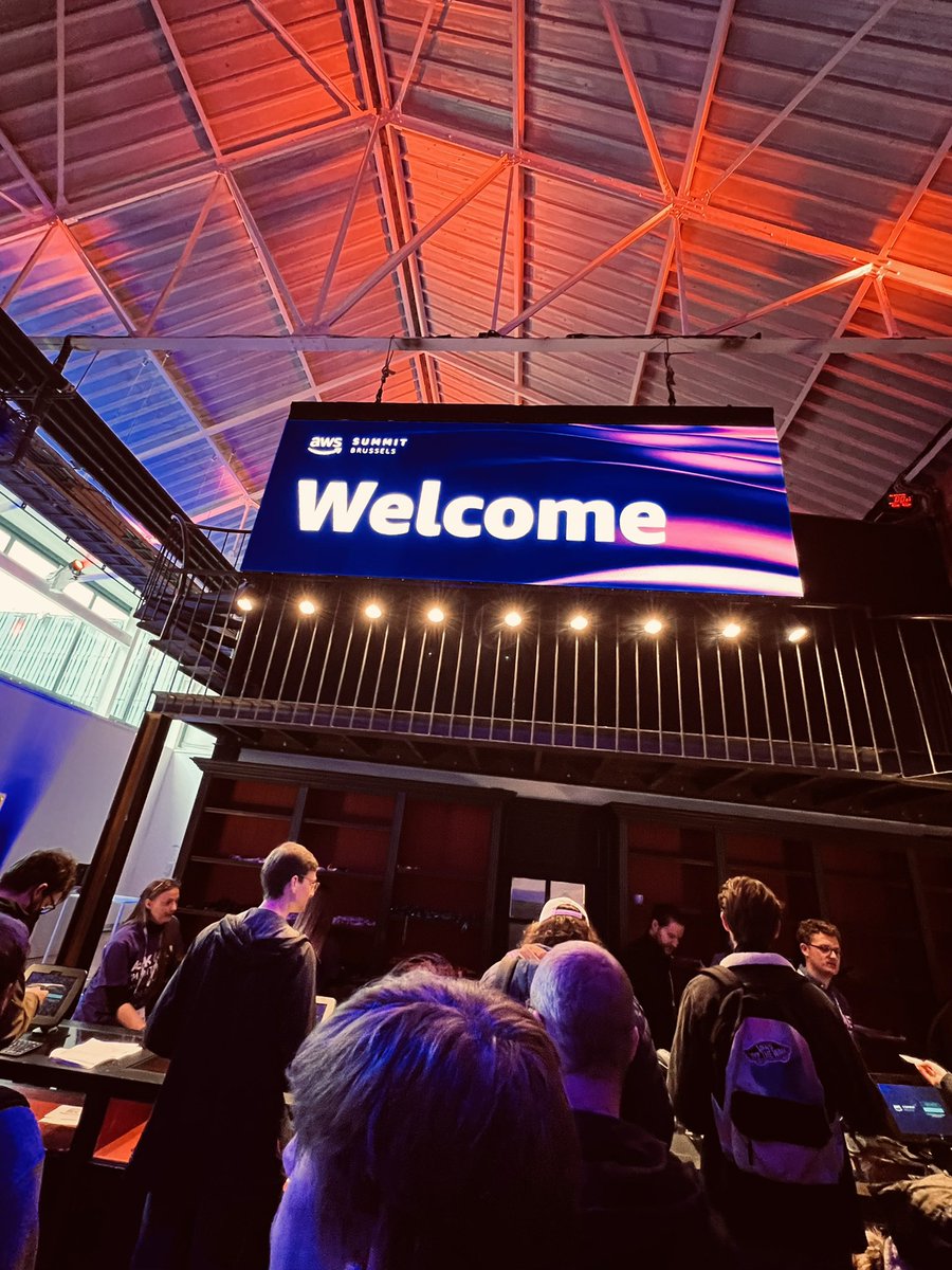 Finally able to attend a physical cloud conference again 🙌 #aws #AWSSummit #cloud <a href="/itpocket/">In The Pocket</a>