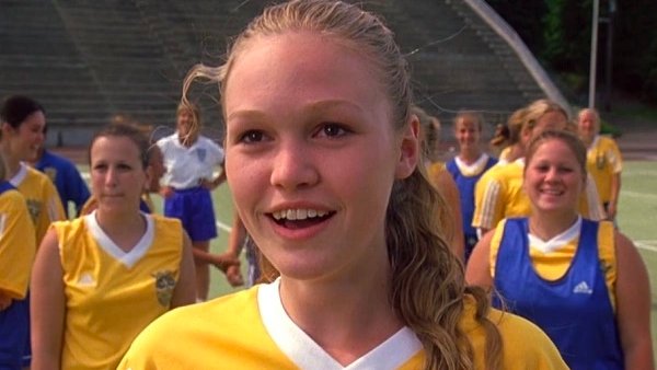 ProjBigScreen's tweet photo. '10 Things I Hate About You' released in theaters on this day, 23 years ago. https://t.co/BkbZHKNbUc