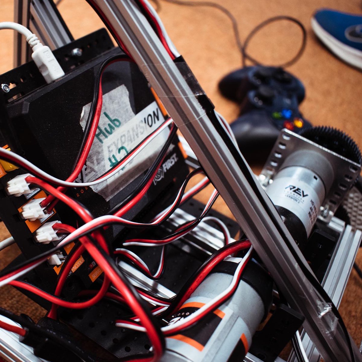 IspRobotics's tweet image. Although Armbot’s moves look easy, a lot of work was put into making Armbot. 

Meet Armbot’s team!
Captain: Tjebbe D.
Builders: Jae L. &amp;amp; Minseok C.
Programmers: Tjebbe D. &amp;amp; William P.
Driver: Tommy E.

#robotics #robot #rev #prague #competition #coding #ftc #vex #isp #falcons