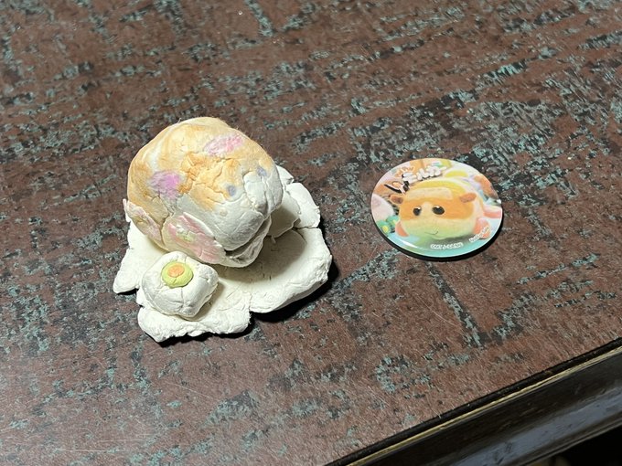 息子が紙粘土で作ったモルカー可愛いー 