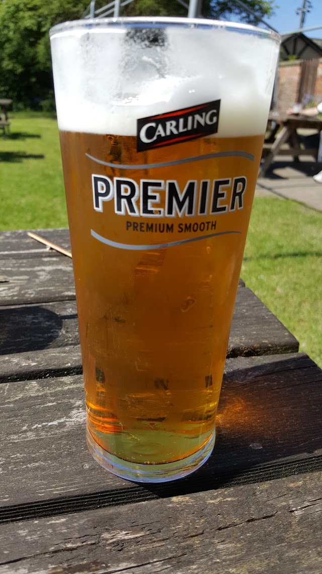 randompubbot's tweet image. Knights Grange Pub; Knights Grange Path, Winsford CW7 2PT, UK google.com/maps/place/?q=…