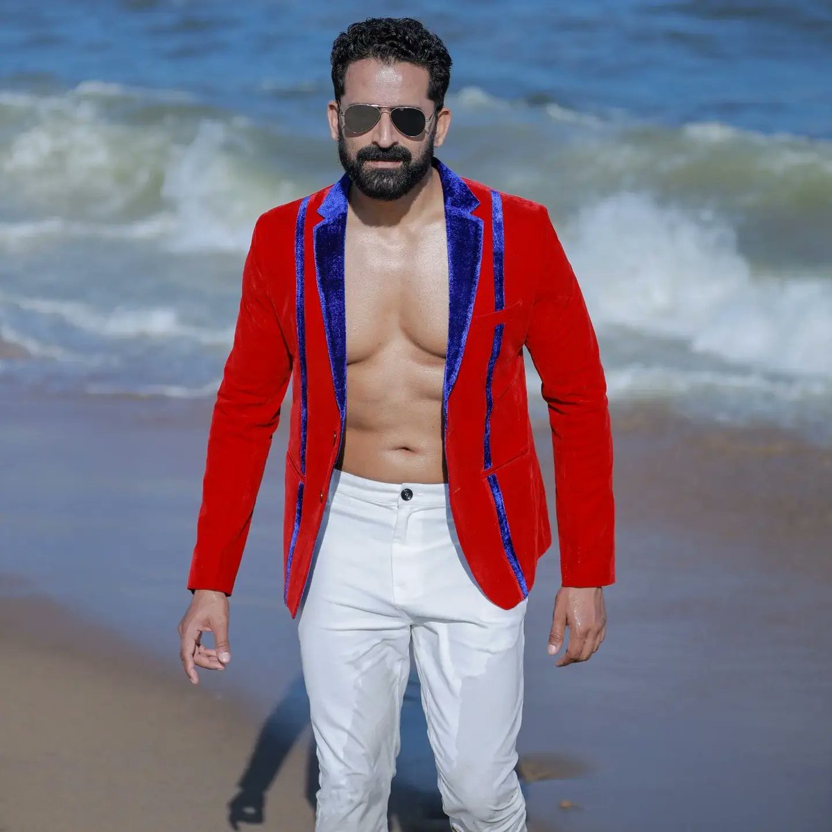 highonkokken's tweet photo. Life is a party. Dress like it.

Managed by @mkannan_1974

#lifeisaparty #lifeisapartydresslikeit #dressupdaily #actor #actorslife #southindianvillain https://t.co/lkb6LuhRuw