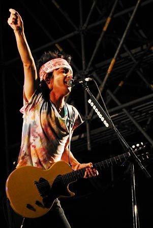 真島昌利がキースリチャーズに憧れてバンダナ巻き始めたのアツいんだよ