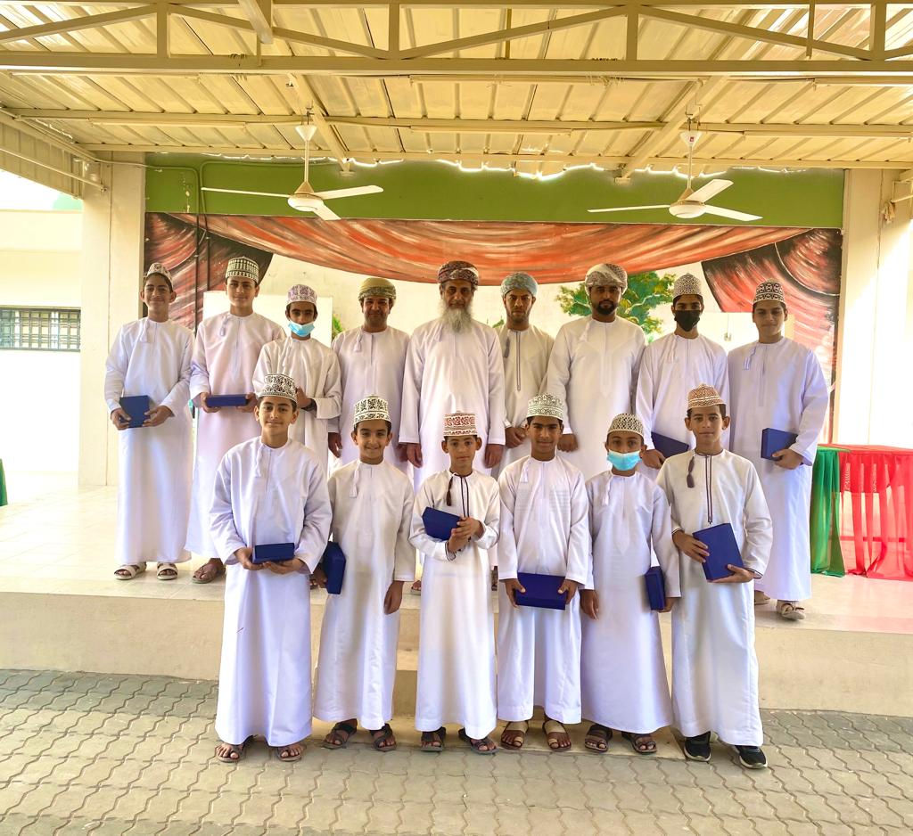 EduGovDkh4401's tweet photo. #أدم_للتعليم_الأساسي
بإذاعة صباحية منوعة.
قسم التربية الإسلامية بالمدرسة يكرم الطلاب الحاصلين على مراكز في مسابقتي :-
حفظ القرآن الكريم والتلاوة والصوت الحسن
#فعاليات_تعليمية_الداخلية
#الأنشطة_التربوية
#مسابقة_القران_الكريم
#مدارسنا_بأعيننا https://t.co/W7OPIjynrv