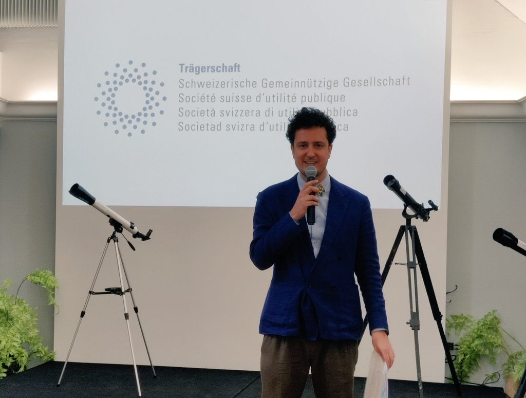 sgg_ssup's tweet photo. «Wir müssen uns heute gemeinsam mit aller Kraft für den Zusammenhalt unserer Gesellschaft und eine Stärkung der Demokratie einsetzen»
@nicolaforster zur Gründung von @profuturis_ch 
#profuturis https://t.co/vxCLnTvSkt