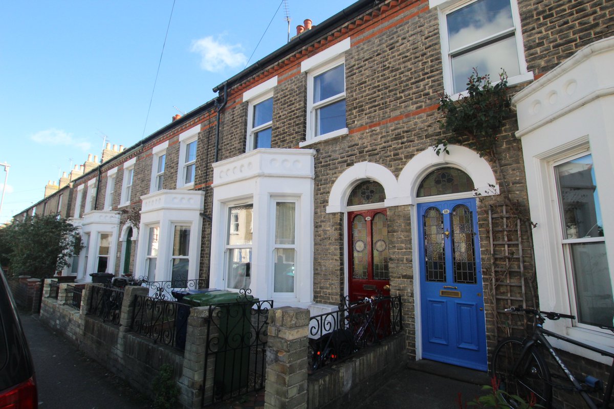 VincentShawRes's tweet photo. #Student #rentals 🏘️are now coming onto the market for the next academic year.
#RossStreet #SpringfieldRoad and #ElizabethWay now available for viewings with start dates commencing from August 2022
#students #property #rentals #Cambridge 👨🎓📚🖊️ https://t.co/i3E3BNp8MY