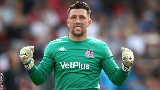FYLDEFANPAGE's tweet photo. Happy 29th Birthday to former Fylde goalkeeper, Jay Lynch! @JayLynchy
Jay currently plays for @officiallydale
Have a good day, Jay!
#SafeHands
#Lynchy https://t.co/F1Sf0QDjGe