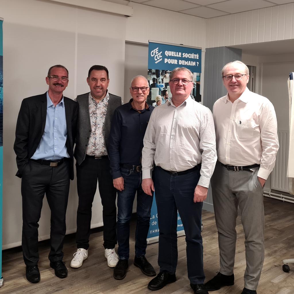 Loic_cfecgc_fp's tweet photo. L Ur Beetagne à le plaisir de recevoir Jean Phillipe (trésorier conféderal) et Jean François (délégué national) à Rennes. Échanges fructueux et constructifs dans le cadre de la gestion au quotidien de notre  réforme structurelle. Un grand merci à tous les deux ! #cfecgc https://t.co/Ju2Uso1CC3