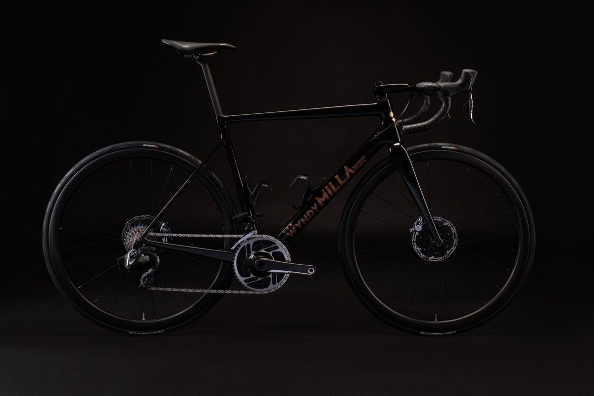 WyndyMilla's tweet photo. Martin’s bike left the workshop last month and the whole project sums up much of what we believe is awesome about building a bike from scratch. If you want a performance bike like Martin’s designed just for you, built to your exact specification, get in touch to book a fitting. https://t.co/kbPd6fLJHW