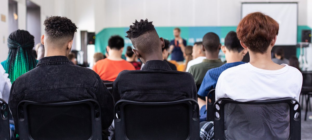 CentreforMH's tweet photo. @NotSoMicro .@NotSoMicro are a social action group &amp; part of the Changemakers programme funded by @PostcodeLottery (https://t.co/VLzq37F5Jo).

They're focusing on reforming policy for teaching qualifications to include microaggression training as a mandatory element: https://t.co/cDvU97COSY https://t.co/ppSY7gXqBe